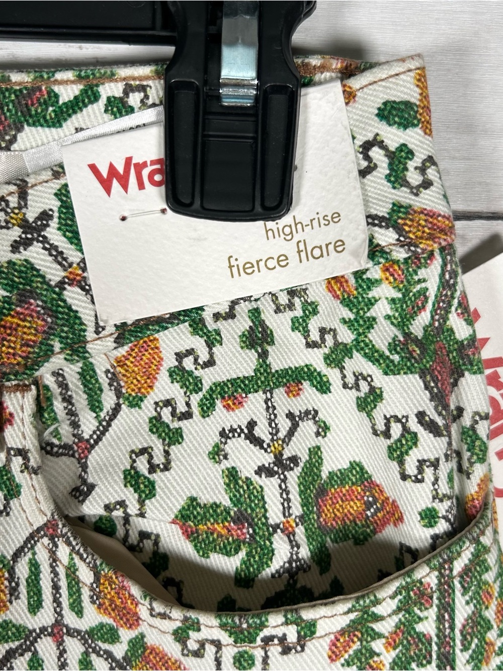 Wrangler High Rise Fierce Flare Jeans Floral Cross Stitch Print 12/ 31x32 NWT - Picture 7 of 9